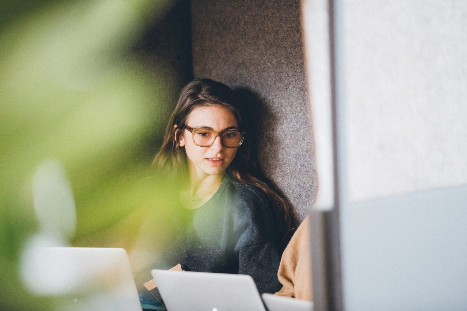 home-business-service-slide-03